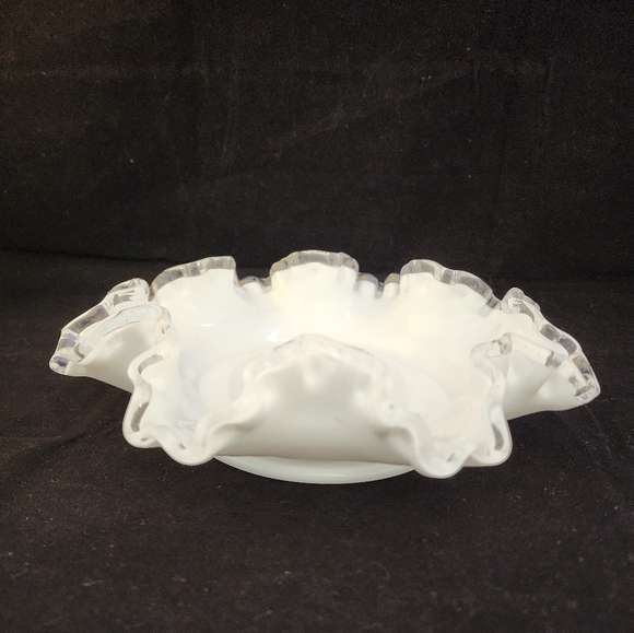 Vtg Milk Glass Silver Crest Ruffle Crimped Candy Nut Dish - Picture 2 of 11